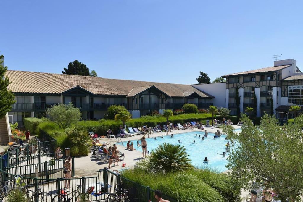 4 A 5 Pers Face Au Golf 700m De L'ocean